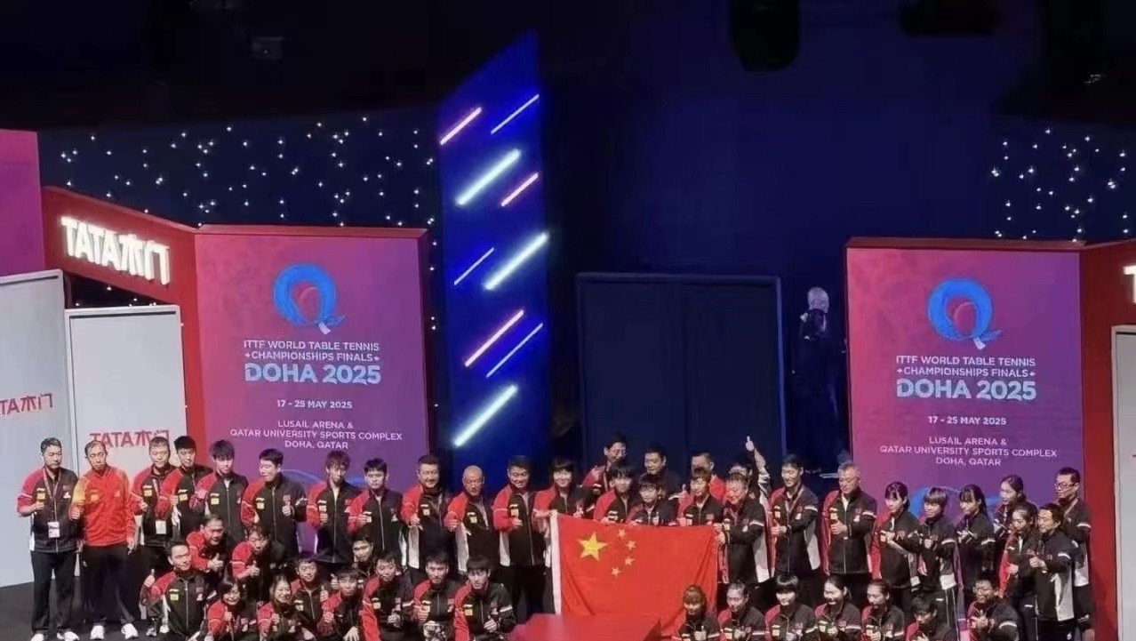 包含字母哥在瑞士队比赛中战术调整，锐不可当引发热议！赛场气氛高涨的词条